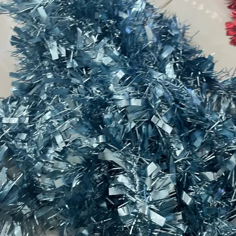 สายรุ้งฟอยล์ พู่ตกแต่งต้นไม้ Foil Tinsel Garland ยาว 5 เมตร สีฟ้า
